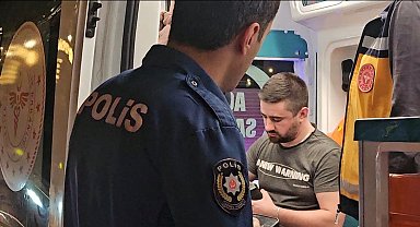 Şehir merkezinde dehşet anları: Yol verme yüzünden araçla ezmeye kalktı