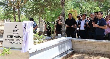 Şehit Dr. Ekrem Karakaya dualarla anıldı