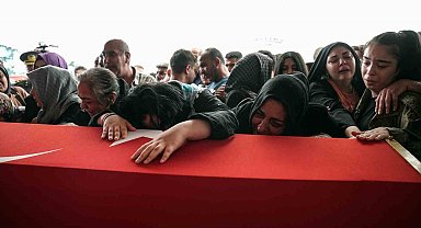 Şehit Piyade Sözleşmeli Er Ahmet Gültekin son yolculuğuna uğurlandı