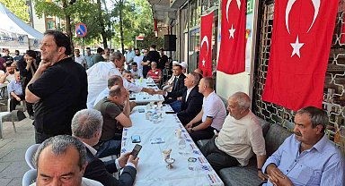 Şehit Piyade Sözleşmeli Er Ahmet Gültekin'in acılı babası taziyeleri kabul etti