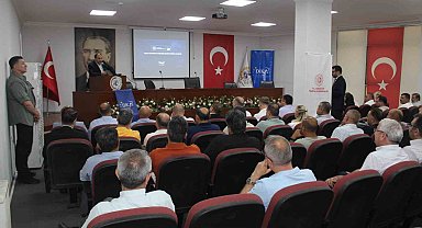 Siirt'te "Türkiye Yüzyılı Kalkınma Hamlesi" toplantısı düzenledi