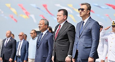Silivri'de deniz şehitlerini anma programı düzenledi