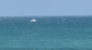 Sinop'ta kano ile sürüklendikleri denizin ortasında mahsur kalan 2 genç kurtarıldı