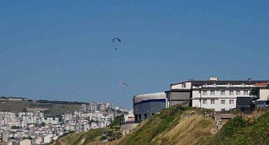 Sinop'ta yamaç paraşütü etkinliği