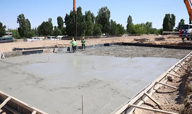 Sivas Belediyesi'nden Sıcak Çermik'e modern havuz müjdesi