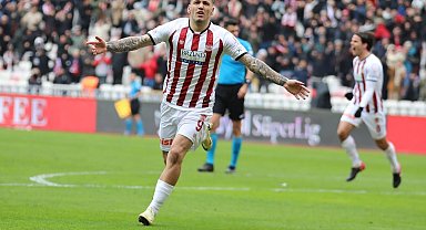 Sivasspor Rey Manaj'a teşekkür etti