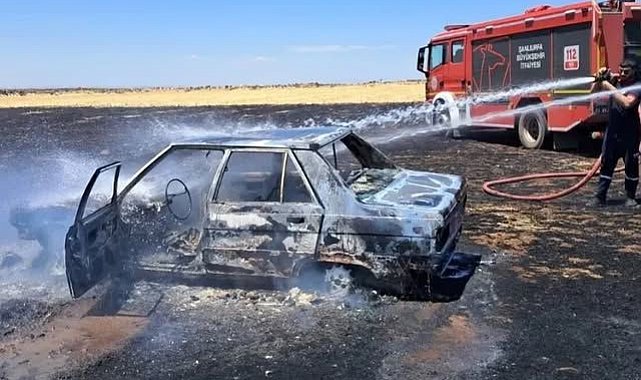 Siverek'te alev alan otomobil kullanılamaz hale geldi