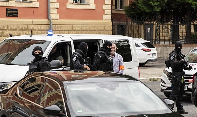 Slovakya Başbakanı Fico'ya suikast girişiminde bulunan saldırgan hakim karşısına çıktı