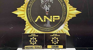 Şüpheli araçta uyuşturucu ele geçirildi: 3 gözaltı