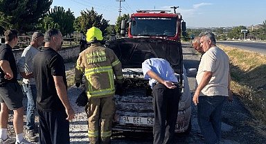 Susurluk'ta araç yangınına müdahale edildi