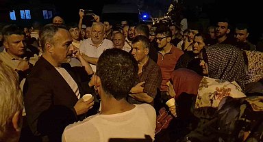 Susuz kalan 3 köyün sakinleri yol kapattı