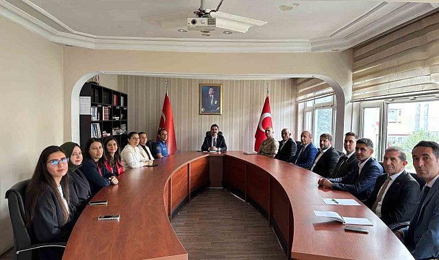 Susuz'a yeni kaymakam: Muhammed Emin Tutal göreve başladı