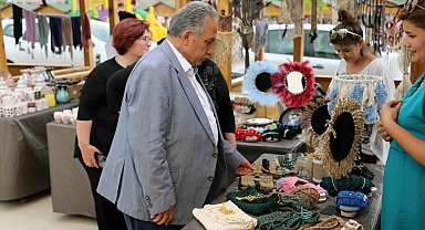 Talas'ta bu Pazar 'Maharetli Eller'