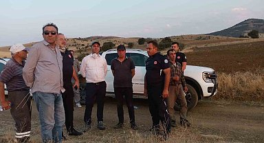 Tarla ve ormandan oluşan 2 bin dekarlık alanın kül olduğu yangın kontrol altına alındı