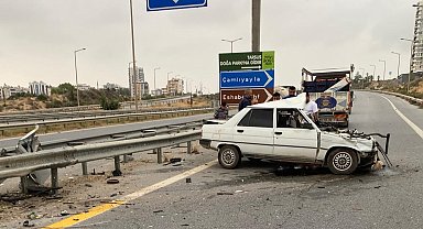 Tarsus'ta trafik kazası: İki kardeşten biri öldü, diğeri yaralandı