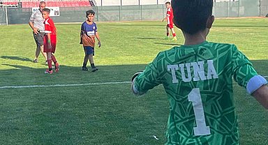Tavşanlı'da Erdemspor Junior cup futbol şöleni büyük ilgi gördü