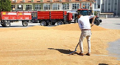 Ticaret borsasında yeni sezon başladı: İlk mahsuller satışa sunuldu