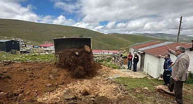 Trabzon'da kaçak yapılar yıkılıyor