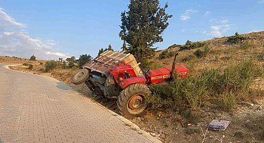 Traktör altında kalan sürücü hayatını kaybetti