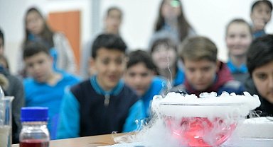 Tüpraş'tan yaz tatili için fen deneyleri önerileri