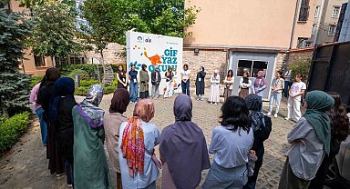 TÜRGEV GİF Yaz Okulu'nda eğitim başladı