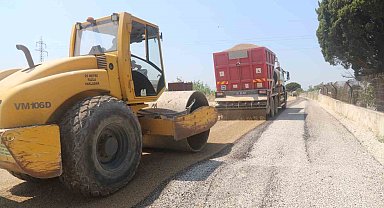 Turgutlu Belediyesi Fen İşleri Müdürlüğünden eş zamanlı ve yoğun yol mesaisi