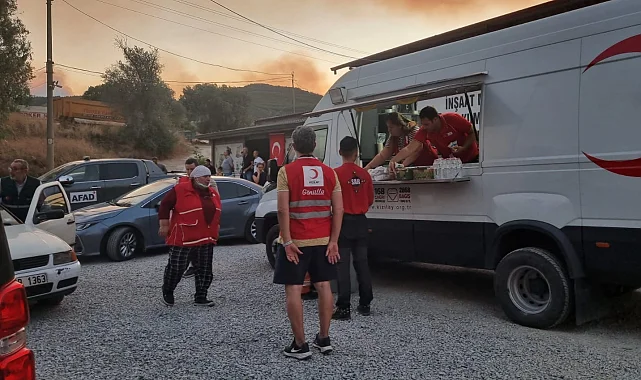 Türk Kızılay'dan 5 günde 288 bin kişilik beslenme hizmeti