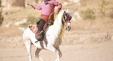 Türk'ün atla yazdığı tarih canlandı