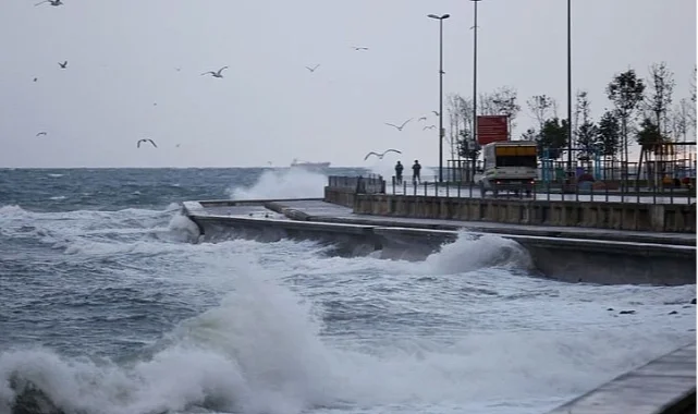 Türkiye genelinde kuvvetli yağış ve fırtına uyarısı