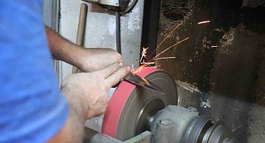 Türkiye'nin ilk ve tek üniversiteli bıçakçıları sahaya iniyor