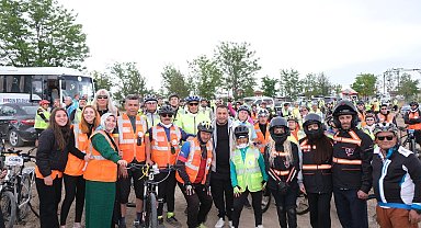 Ülkenin dört bir yanından gelen bisiklet severler Sorgun'daki festivalde buluştu