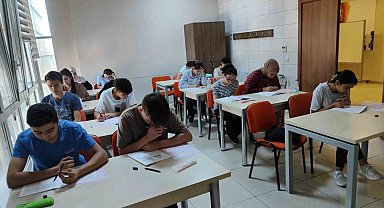 Üniversite hayali kuran gençlere Darıca Belediyesi'nden destek