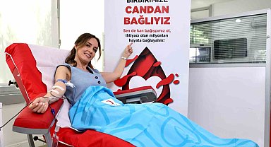 Ünlü isimler Kızılay'a kan verdi, Türkiye'ye çağrıda bulundu