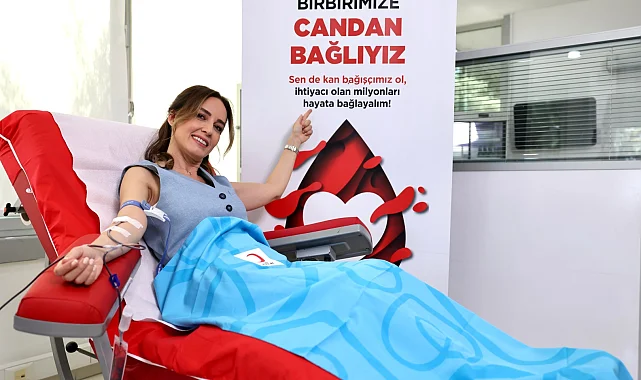 Ünlü isimlerden Türkiye'ye çağrı... Onlar Kızılay için 'candan bağlı'lar