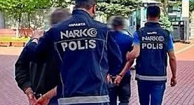 Uyuşturucu operasyonunda gözaltına alınan 2 kişi tutuklandı