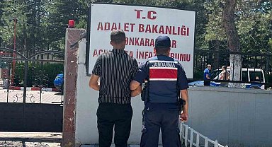 Uyuşturucu ticareti suçundan aranan şahsı jandarma yakaladı