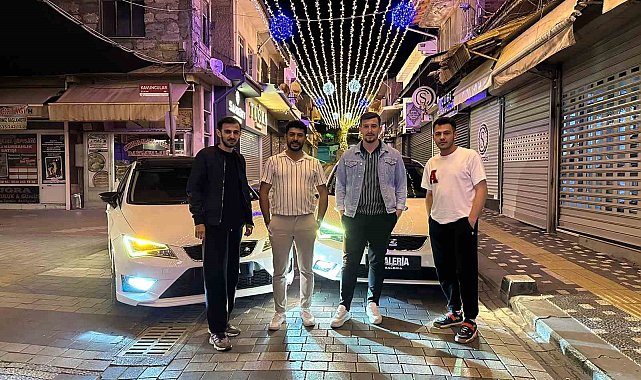 Uzunçarşı, yeni ışıklandırmasıyla Tavşanlı'nın gözdesi oldu