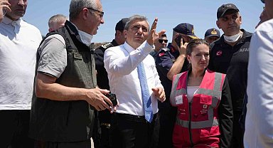 Vali Şahin: "Yangınlar şehir merkezlerinde ciddi risk oluşturdu"