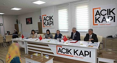 Vali Ziya Polat, Halk Günü Toplantısı'nda vatandaşları dinlendi