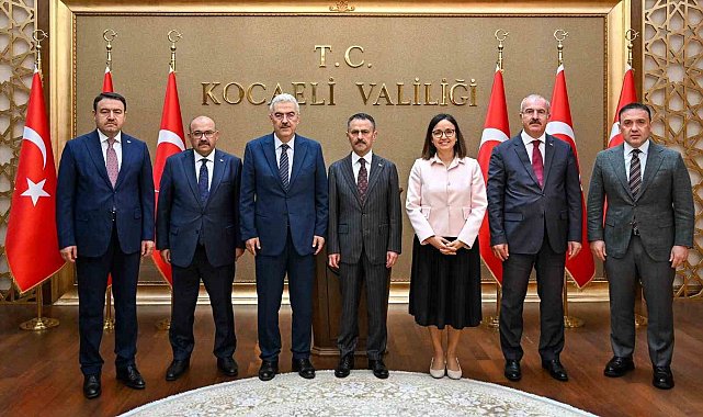 Valiler Kocaeli'nde düzensiz göçü görüştü