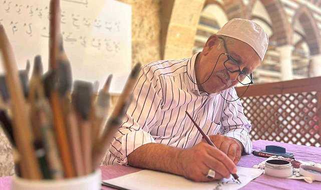 Van'da çocuklar hem Kur'an-ı Kerim'i hem de hüsn-i hat sanatını öğreniyor