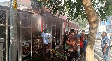 Van'da iş yerinde yangın paniği: İlk müdahaleyi vatandaşlar yaptı