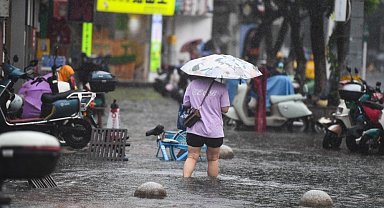 Wipha Tayfunu, Hong Kong'u ve Çin'i vurdu