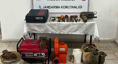 Yalova'da 3 defineci suçüstü yakalandı