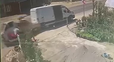 Yalova'da 4 aracın karıştığı trafik kazası kamerada