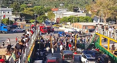 Yangın çıkan feribot Marmara Adası'na yanaştı