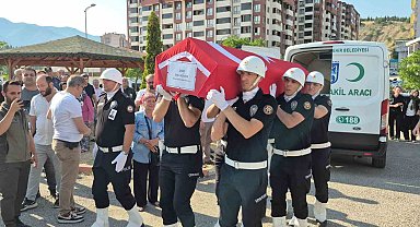 Yangında şehit olan orman muhafaza memuru son yolculuğuna uğurlandı
