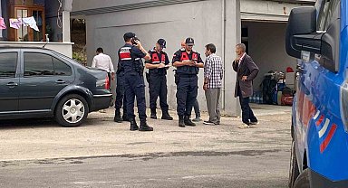 Yaralı halde ev baskınına gitti, 4 kişiyi yaraladı