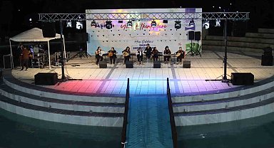 Yaz etkinliklerinde, Nağme-i Harput kadın musiki topluluğu sahne aldı