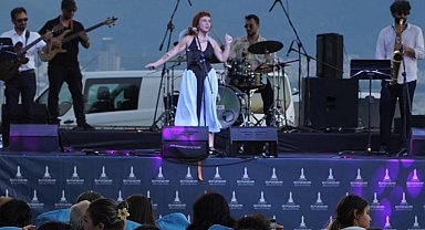 Yazın enerjisi İzmir'e yayılacak